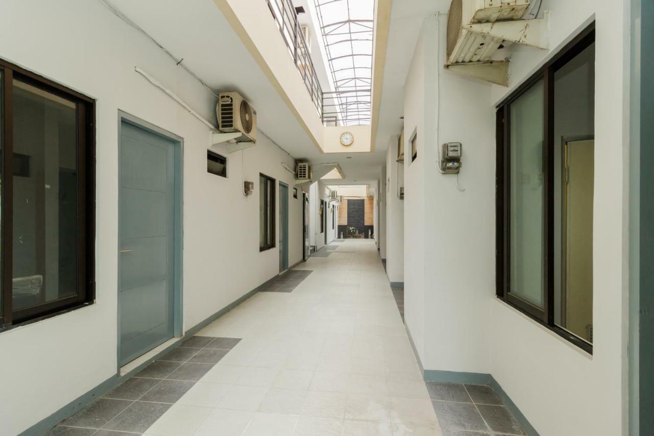 Reddoorz Syariah Near Pondok Indah Mall 3 Jakarta Luaran gambar