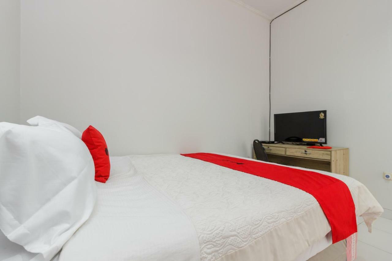 Reddoorz Syariah Near Pondok Indah Mall 3 Jakarta Luaran gambar