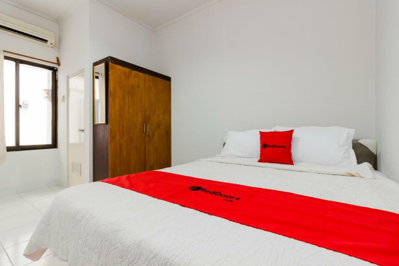 Reddoorz Syariah Near Pondok Indah Mall 3 Jakarta Luaran gambar